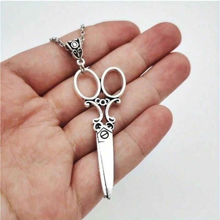 European And American Retro Personalized Scissor Shaped Necklace